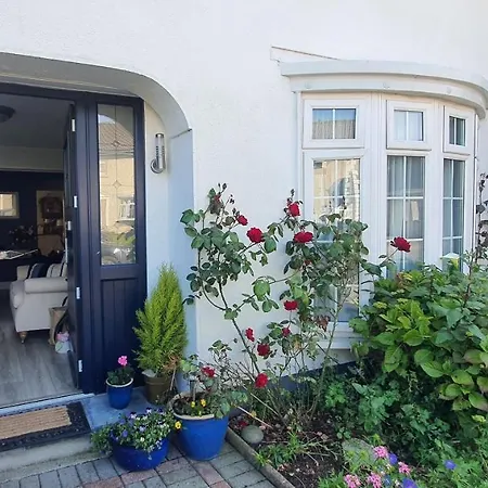 Rum i privatbostad 124 ,castlelawn Heights, Headford Road Homestay *