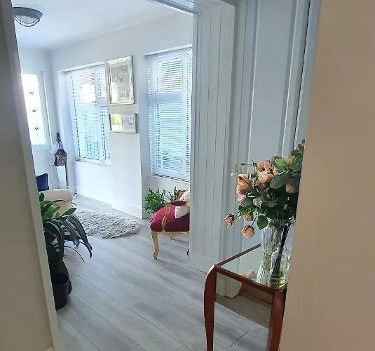 124 ,castlelawn Heights, Headford Road Homestay Galway